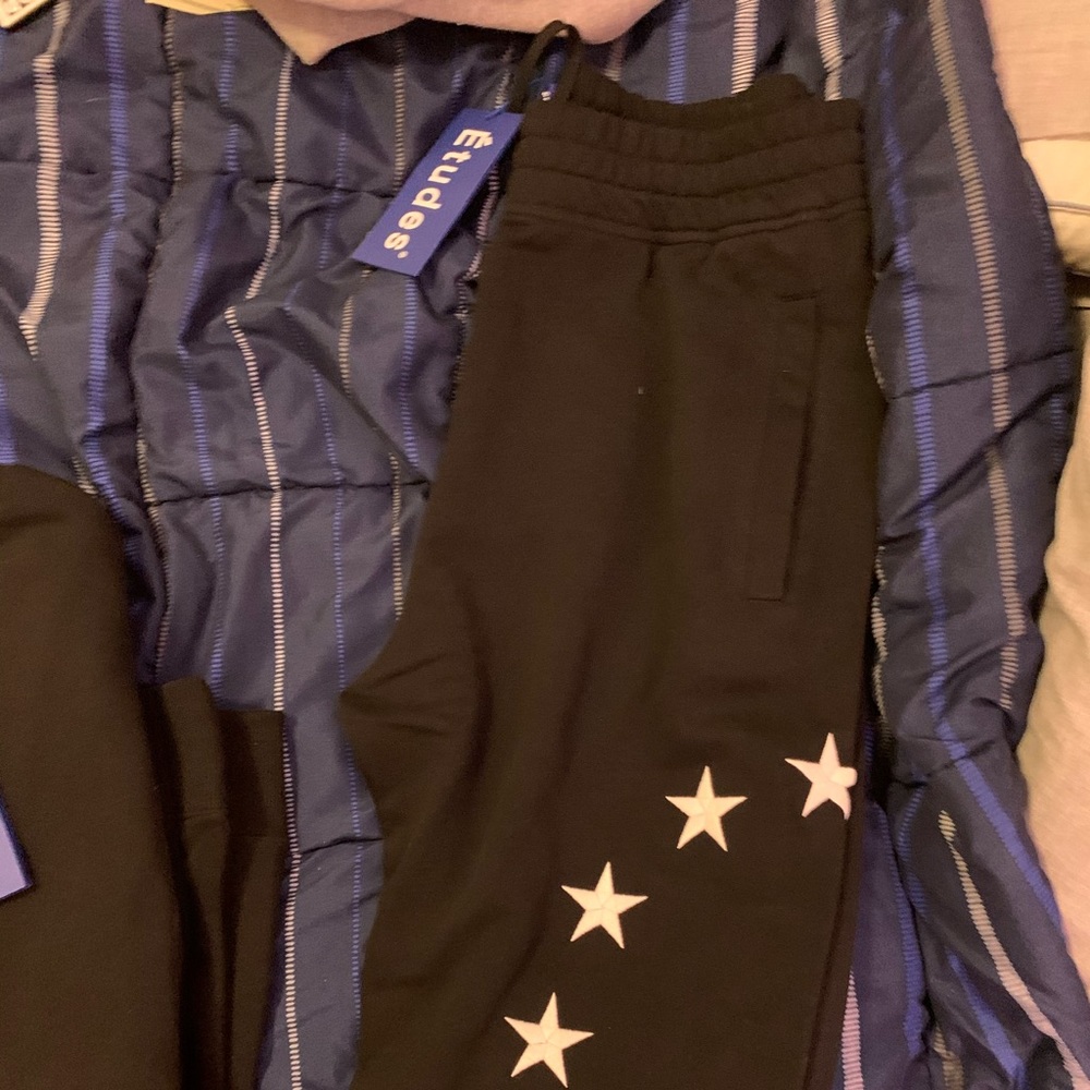 Etudas men’s medium joggers